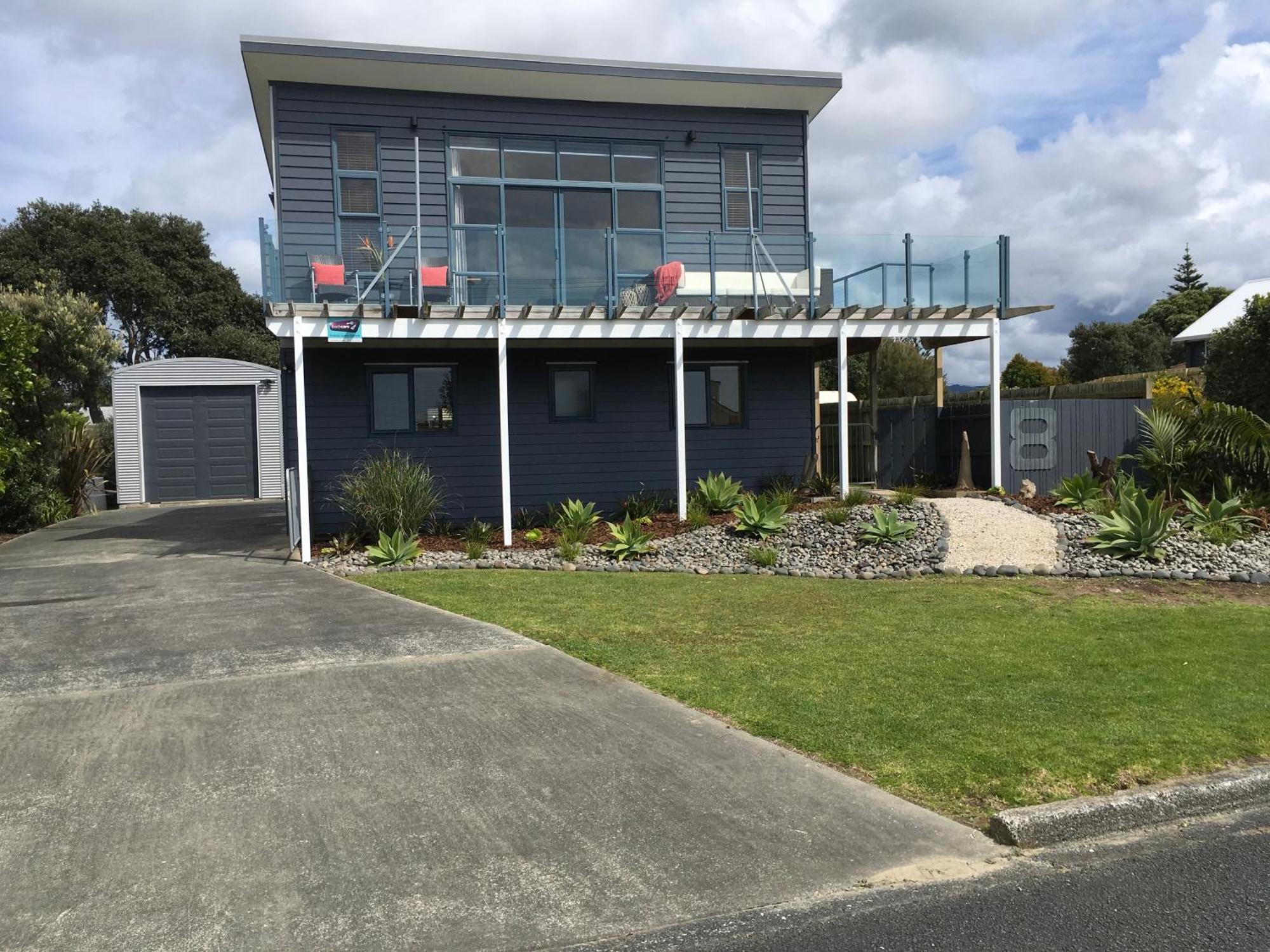 Oceans 8 - Mangawhai Heads Holiday Home Exterior photo