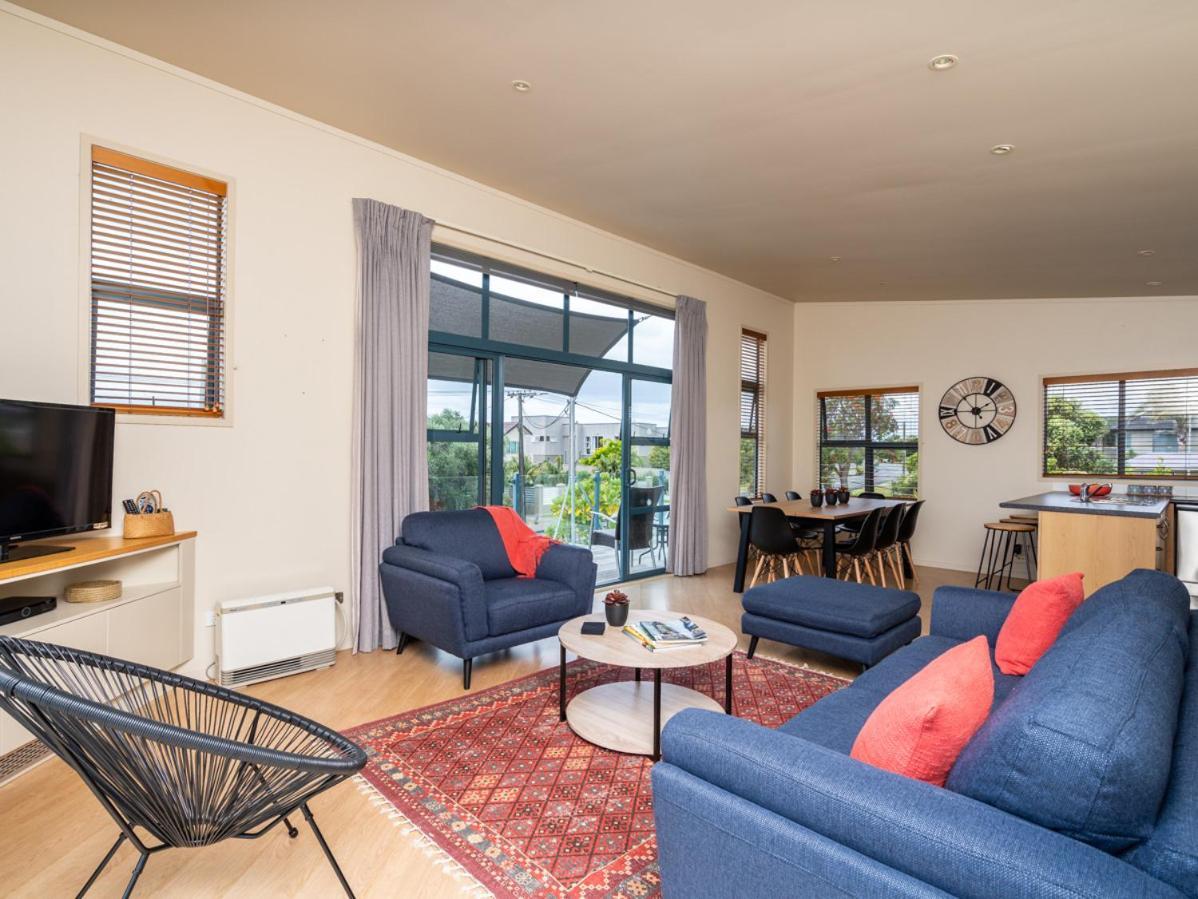 Oceans 8 - Mangawhai Heads Holiday Home Exterior photo
