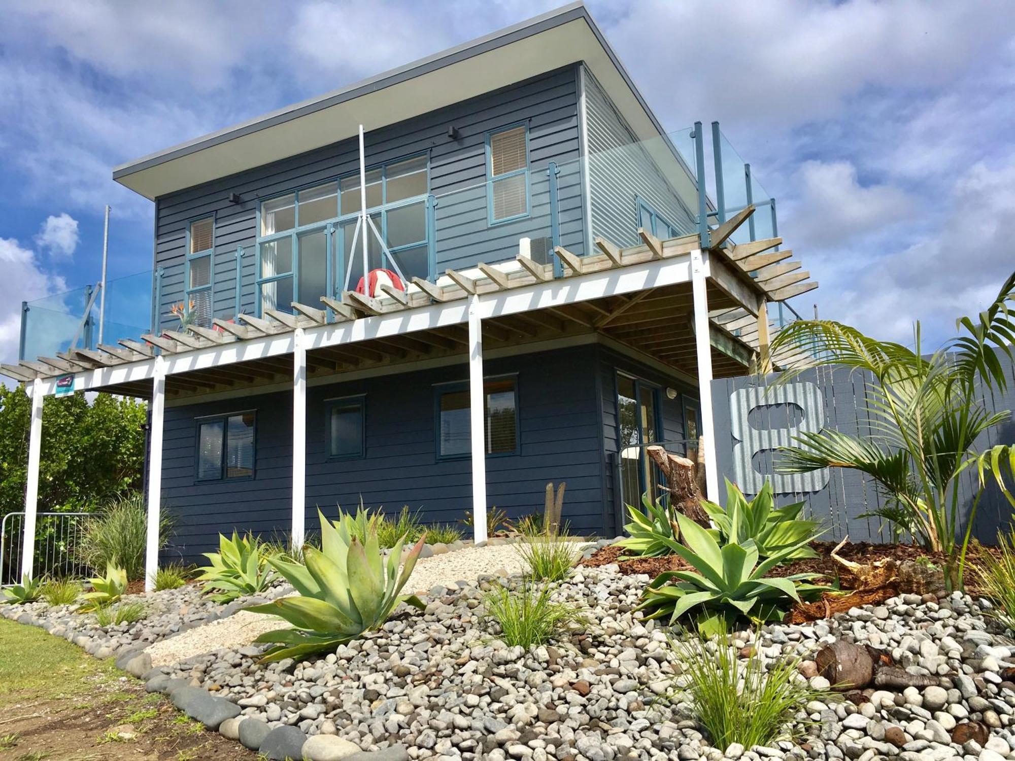 Oceans 8 - Mangawhai Heads Holiday Home Exterior photo