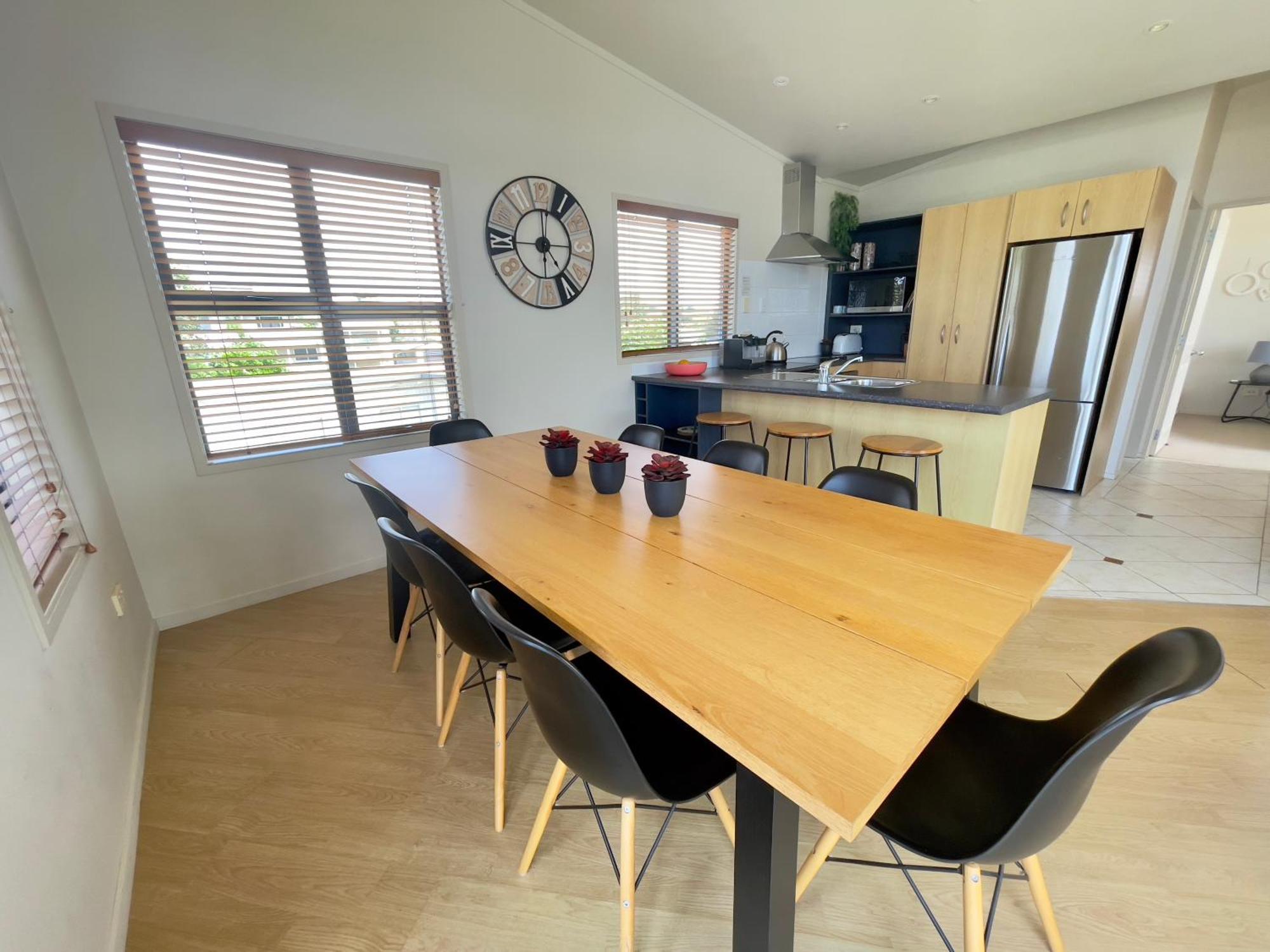 Oceans 8 - Mangawhai Heads Holiday Home Exterior photo